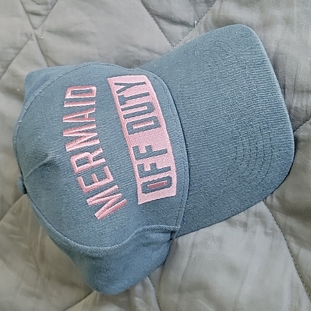 🖤 Mermaid Hat